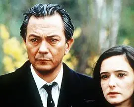 出生入死第六季（1992），主演：路易吉·佩雷利、帕特丽夏·米拉德、维托里奥·梅佐焦尔诺、雷莫·吉罗内 高清海报